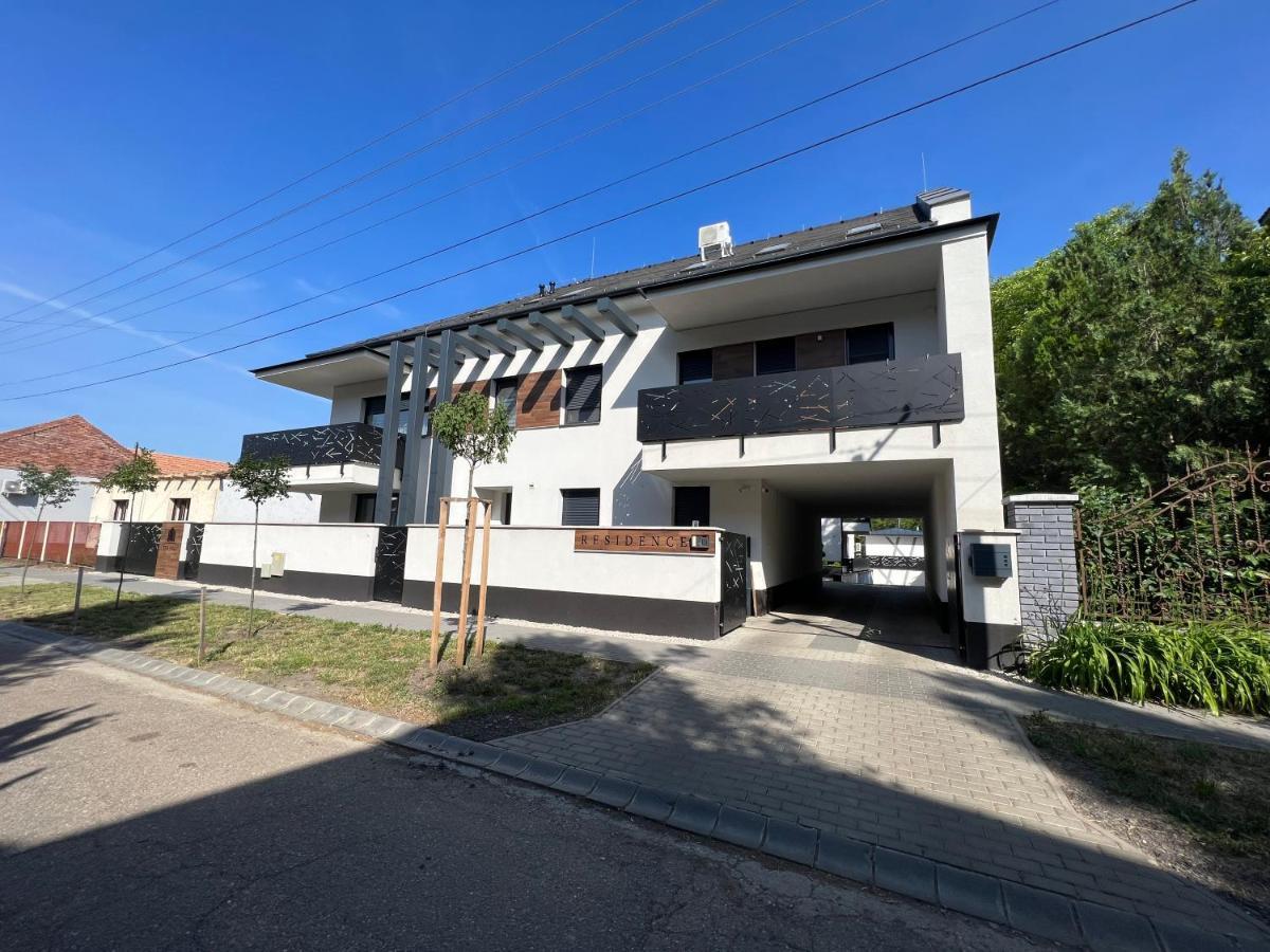 Csipke Residence 1. Hajdúszoboszló Eksteriør billede